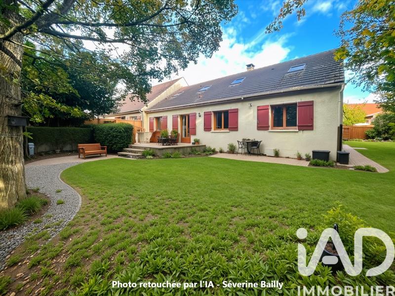 Maison - 135 m² - 6 pièces