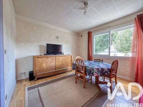 Maison - 99 m² - 5 pièces