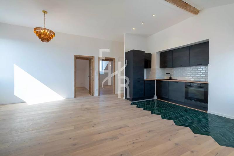 Appartement - 67 m² - 3 pièces