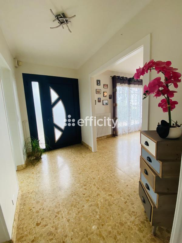 Maison - 167 m² - 9 pièces