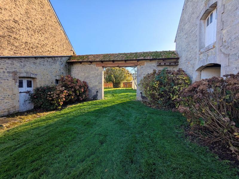 Maison - 301 m² - 8 pièces