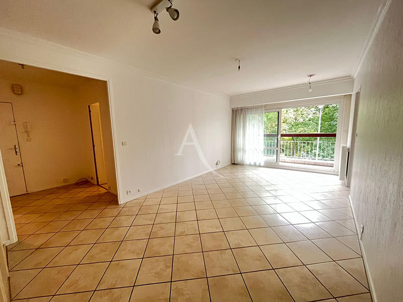 Appartement - 75 m² - 4 pièces