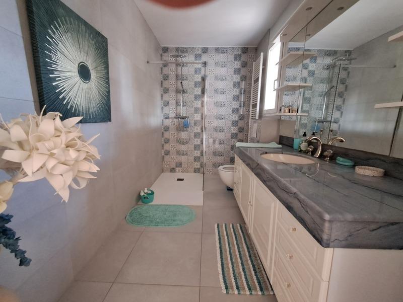 Maison - 191 m² - 7 pièces