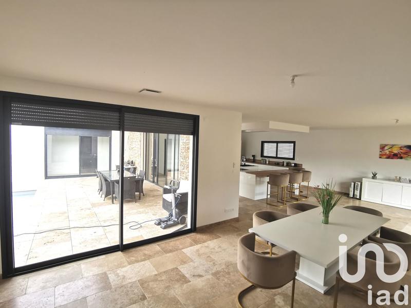 Maison - 212 m² - 6 pièces