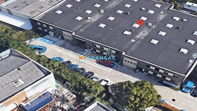 Local d'activité / Entrepôt - 1 730 m²
