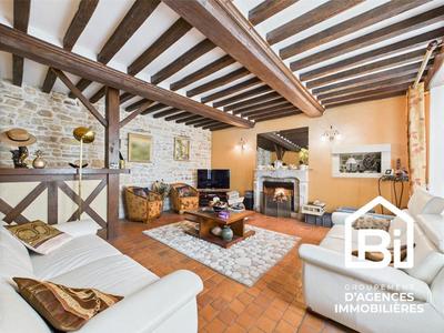 Propriété - 290 m² - 7 pièces