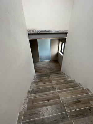 Local d'activités - 1 600 m²