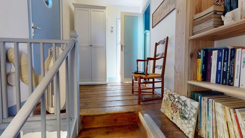 Demeure - 101 m² - 6 pièces