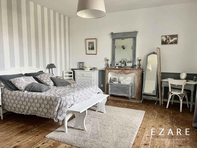 Maison ancienne - 210 m² - 7 pièces