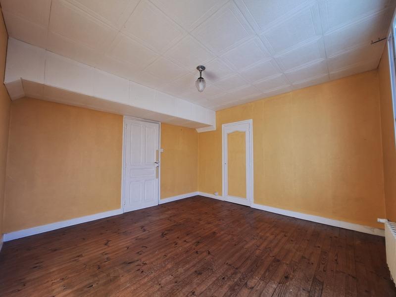 Maison - 104 m² - 4 pièces