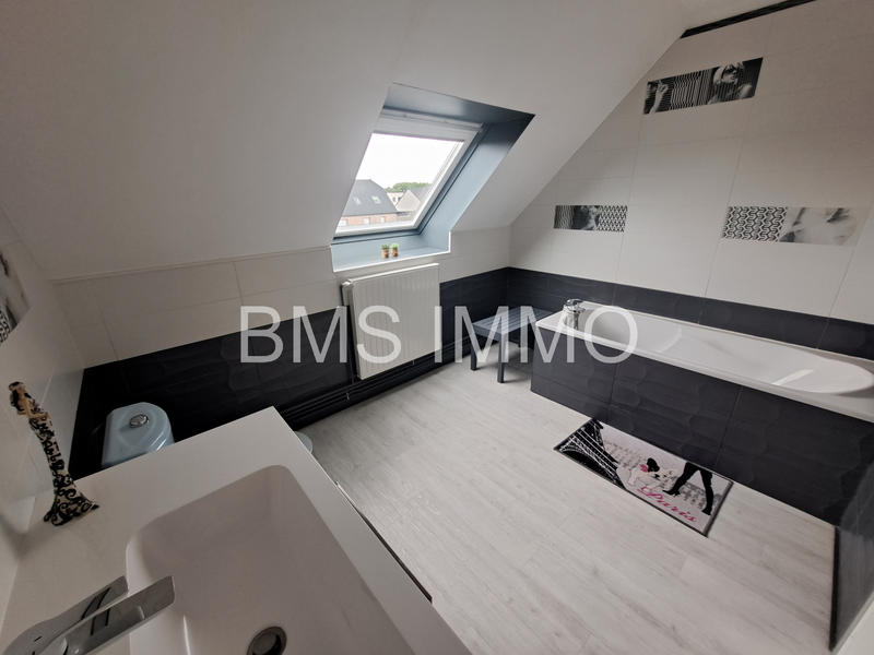 Maison - 167 m² - 6 pièces