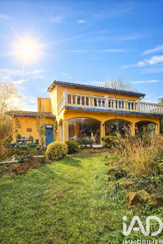 Maison - 218 m² - 6 pièces