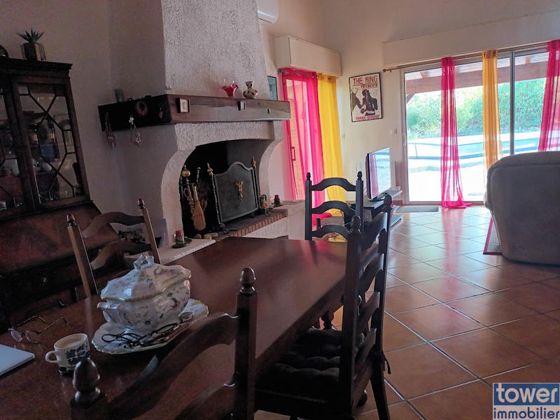 Villa - 215 m² - 7 pièces