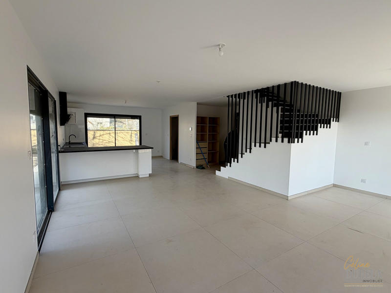 Maison - 120 m² - 4 pièces