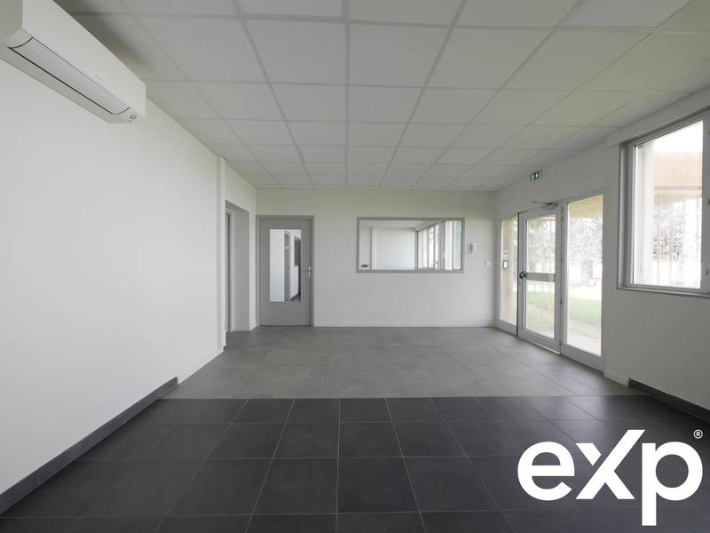 Local d'activités - 490 m² - 3 pièces