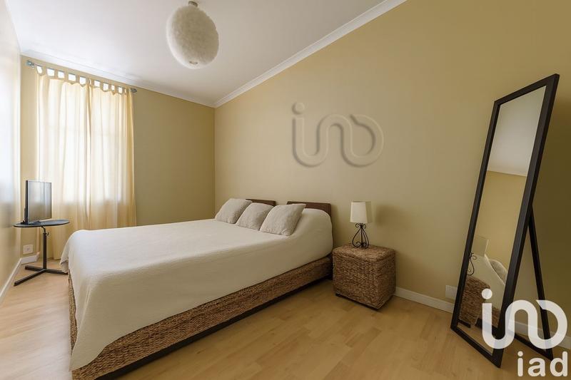 Maison - 315 m² - 10 pièces