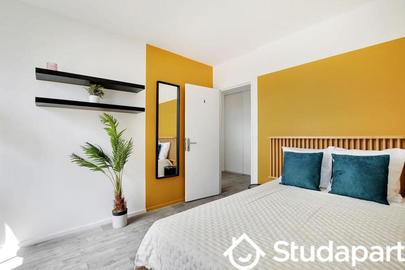 Chambre - 10 m² - 1 pièce