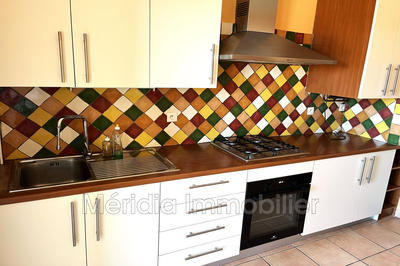 Appartement - 81 m² - 3 pièces