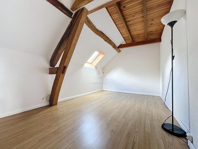 Longère - 185 m² - 9 pièces