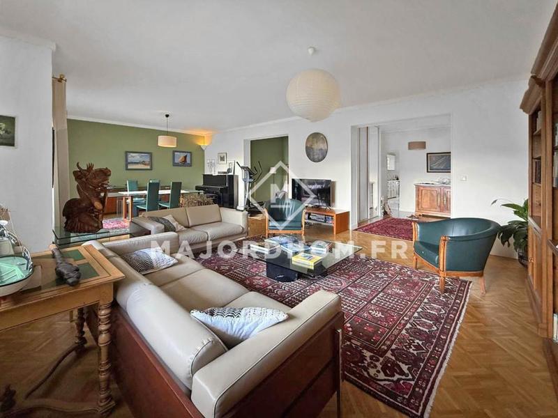 Appartement - 137 m² - 5 pièces