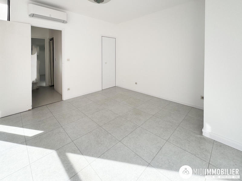 Local commercial - 137 m² - 6 pièces