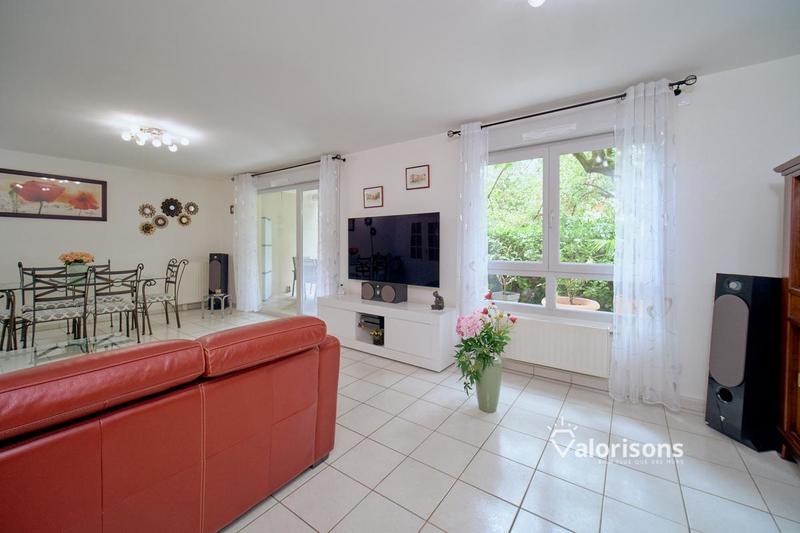 Appartement - 82 m² - 4 pièces