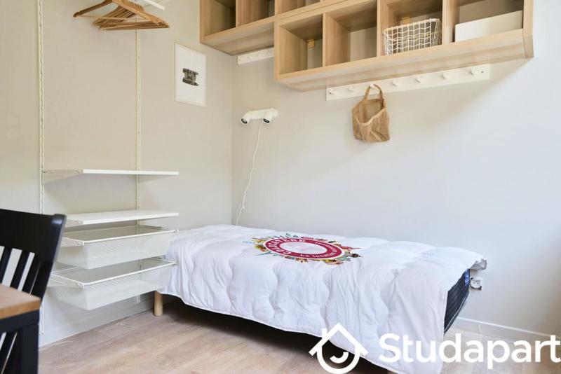 Chambre - 9 m² - 1 pièce