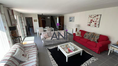 Maison - 171 m² - 8 pièces