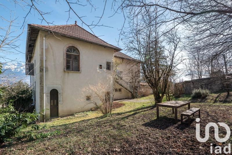 Maison - 500 m² - 18 pièces