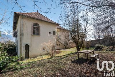 Maison - 500 m² - 18 pièces