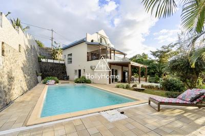 Maison ancienne - 172 m² - 6 pièces