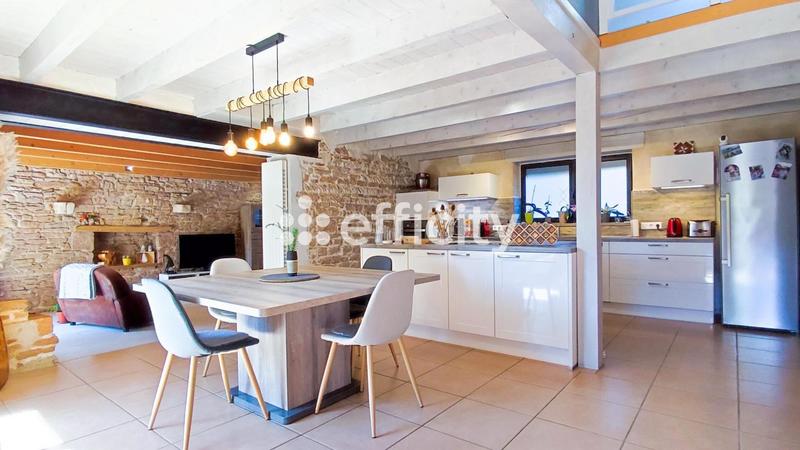 Maison - 157 m² - 6 pièces