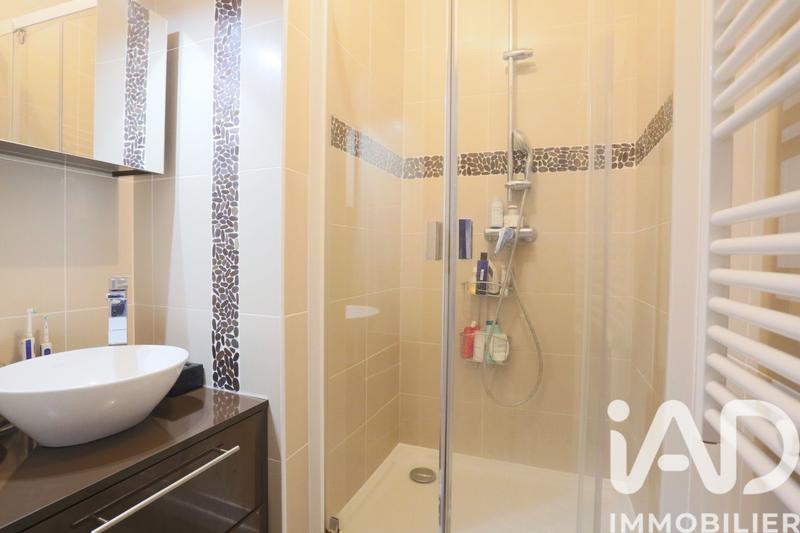 Appartement - 93 m² - 5 pièces