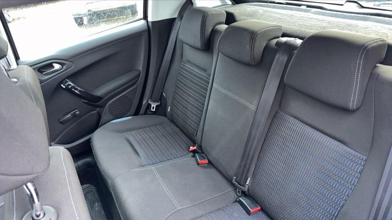 Peugeot 208 1.6 E-HDi 92 Allure