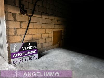 Parking / Garage - 13 m²