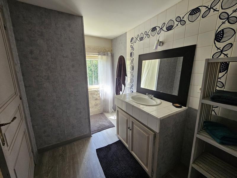 Moulin - 240 m² - 8 pièces