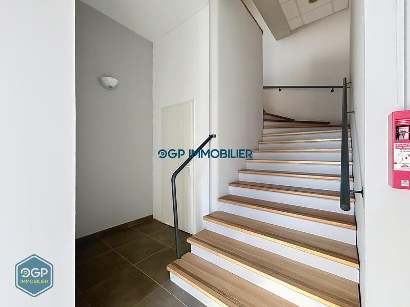 Local commercial - 130 m² - 5 pièces