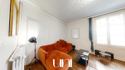 Maison - 149 m² - 8 pièces