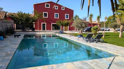 Maison - 260 m² - 7 pièces