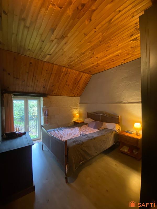 Maison - 200 m² - 12 pièces