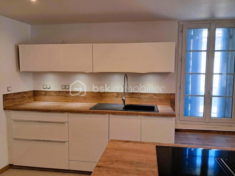 Maison ancienne - 180 m² - 11 pièces