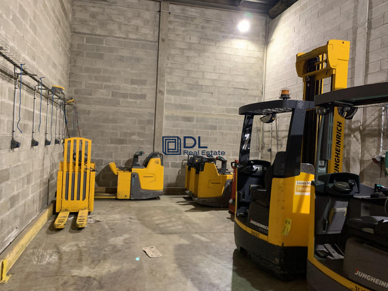 Entrepôt - 3 548 m²