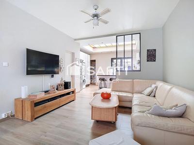 Maison - 99 m² - 4 pièces