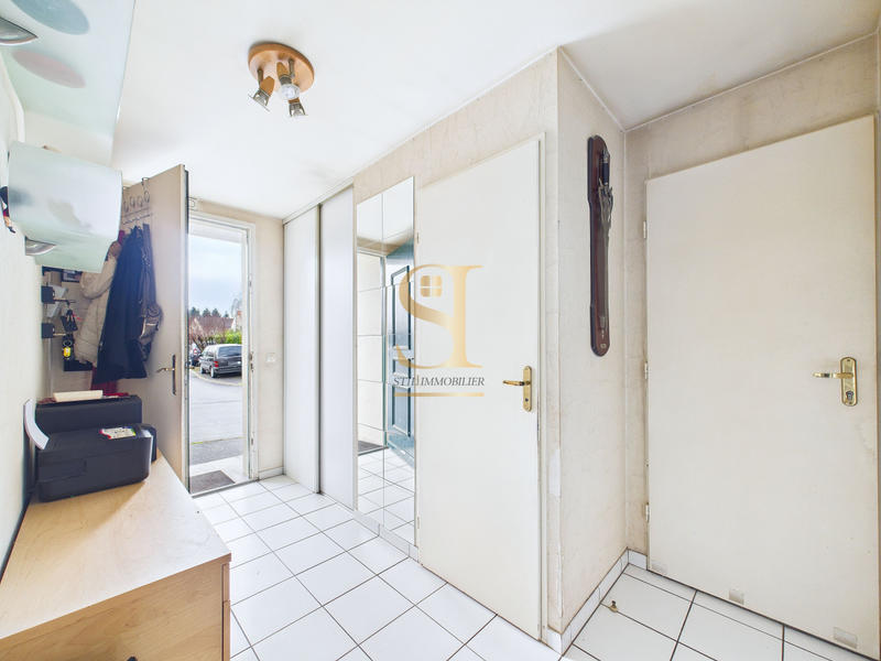 Maison - 95 m² - 5 pièces