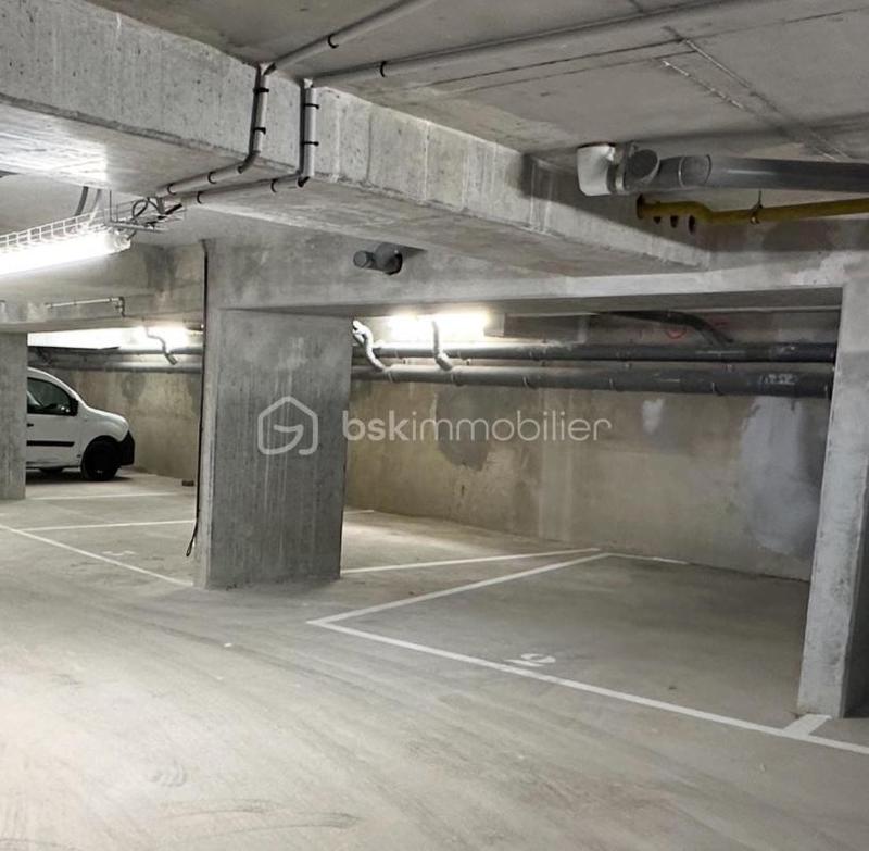 Parking - 13 m²