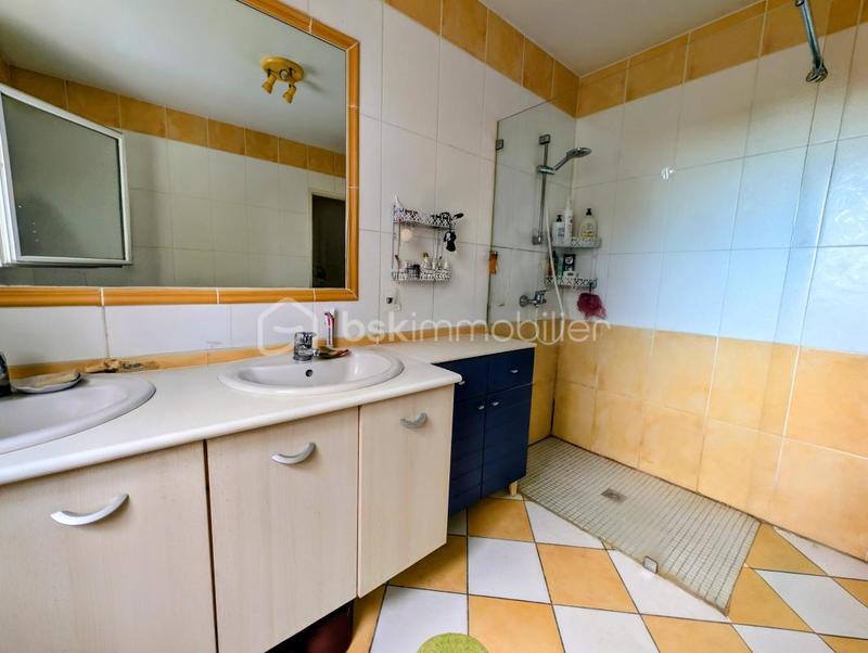 Maison - 122 m² - 5 pièces