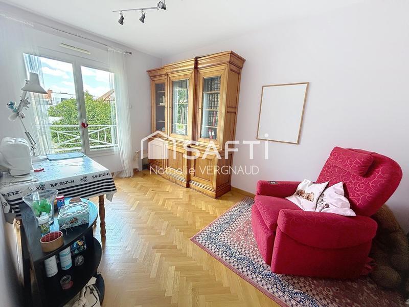 Maison - 177 m² - 7 pièces