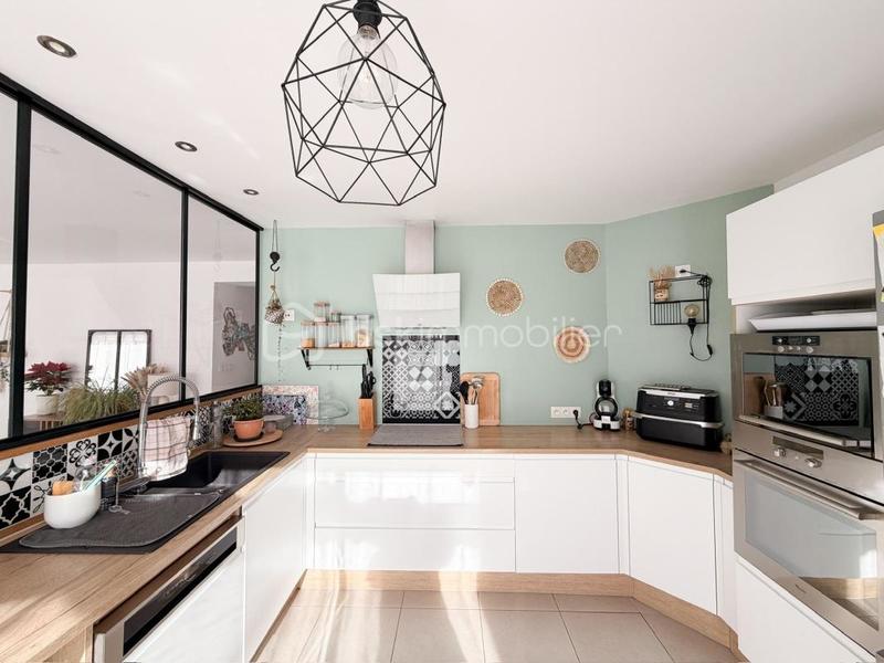 Maison - 166 m² - 7 pièces