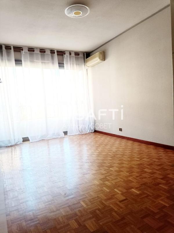 Appartement - 110 m² - 4 pièces