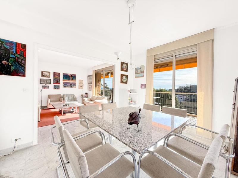 Appartement - 131 m² - 3 pièces